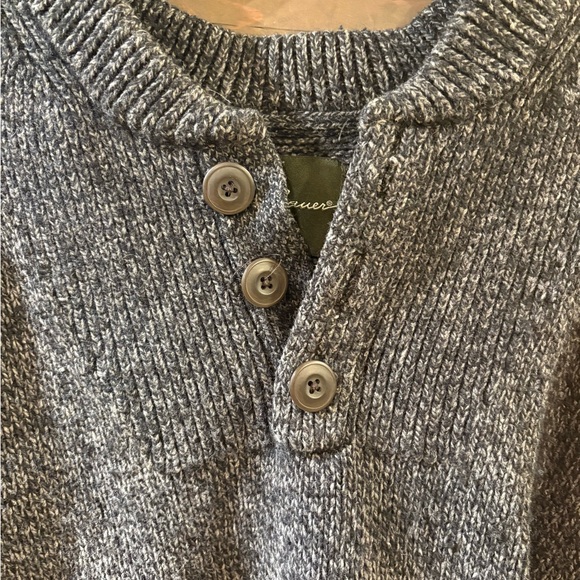 Eddie Bauer Charcoal Crewneck Sweater - Picture 2 of 5